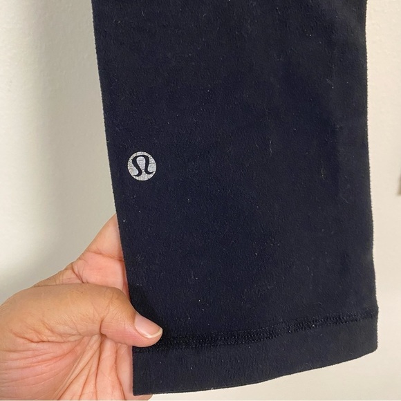 Lululemon Leggings Women’s Size 4 Black Reversible Wunder Under Capri Leggings - Picture 5 of 11